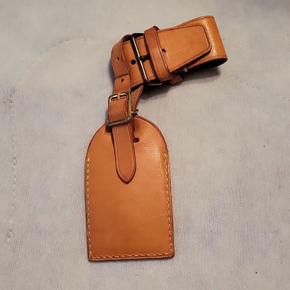 Louis Vuitton Poignant and Luggage Tag - Picture 4 of 4